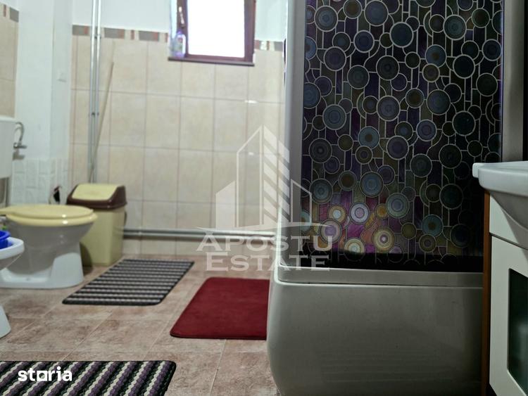 Casă cu 5 camere cu Teren 1016 Mp în Central