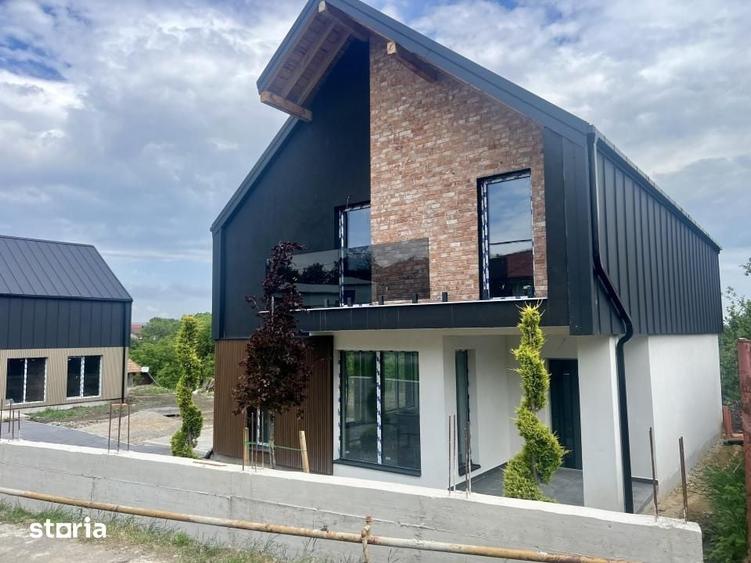 Casă cu 4 camere cu Teren 500 Mp în Tureni