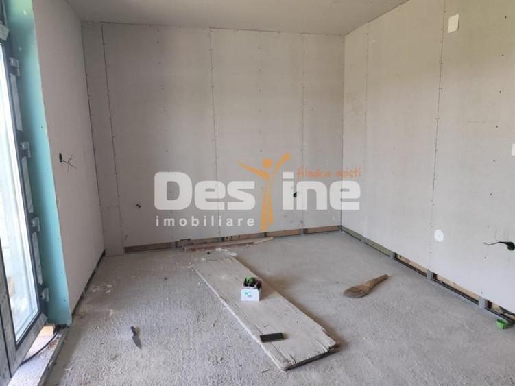 Casă cu 4 camere cu Teren 500 Mp în Bordenii Mici