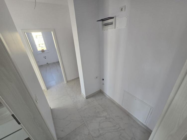Apartament cu 2 camere decomandat în Giroc