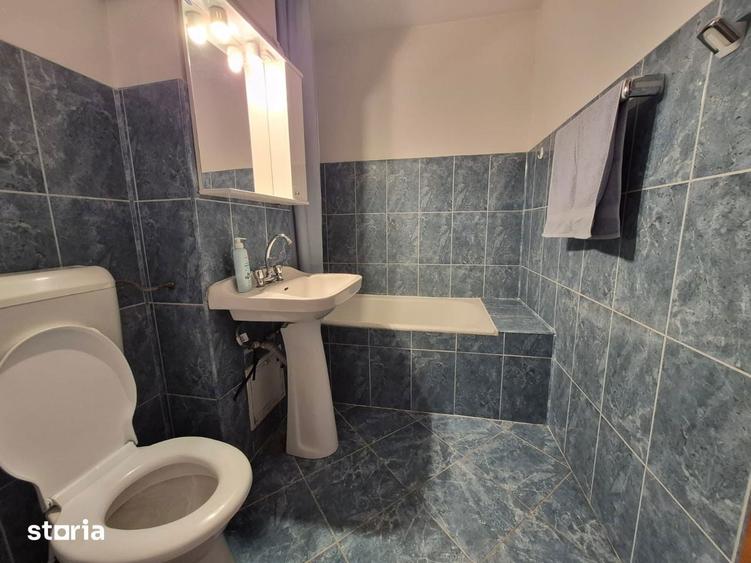 Apartament cu 3 camere în Tractorul