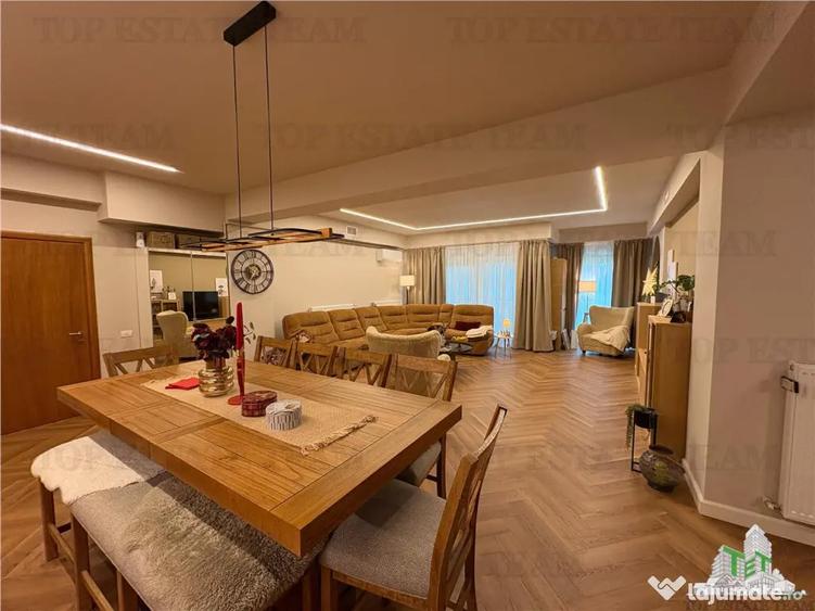 Apartament cu 3 camere decomandat în Central