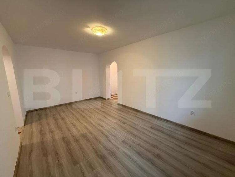 Apartament cu 2 camere semidecomandat în Republicii