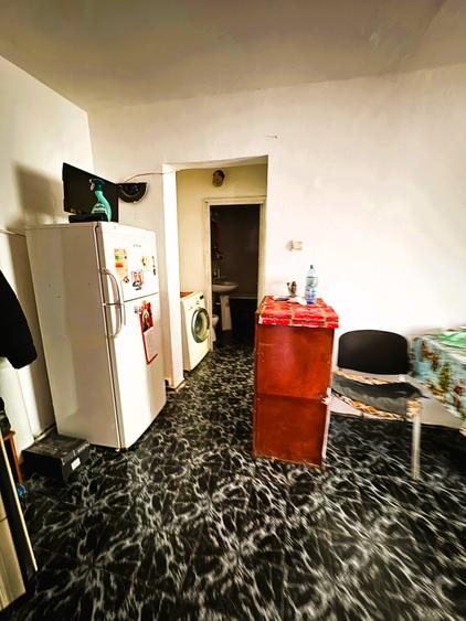 Apartament cu 2 camere decomandat în Podul de Fier