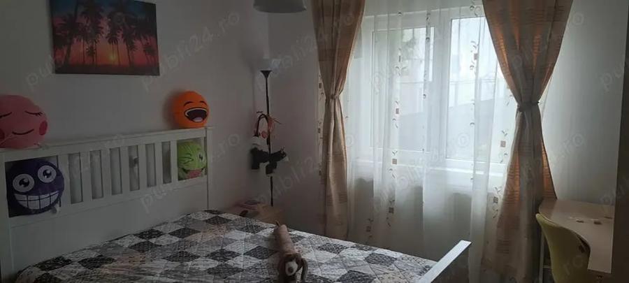 Casă cu 5 camere cu Teren 353 Mp în Republicii