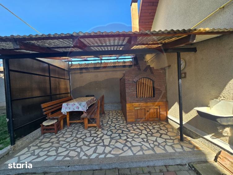 Casă cu 7 camere cu Teren 5175 Mp în Vințu de Jos