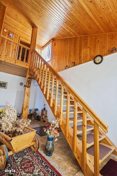 Casă cu 4 camere în Pietrăria