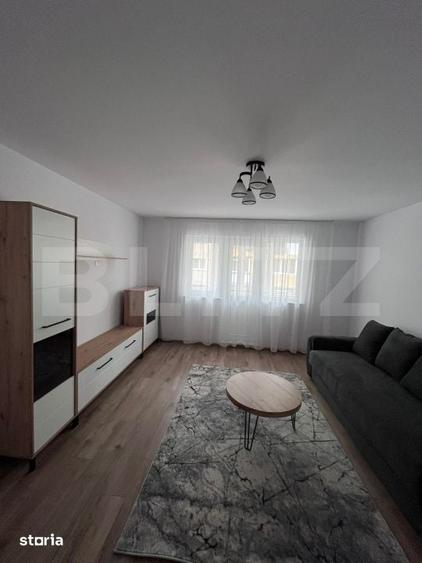 Apartament cu 4 camere decomandat în George Enescu