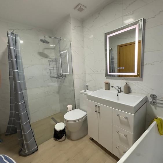 Casă cu Teren 270 Mp în Tunari
