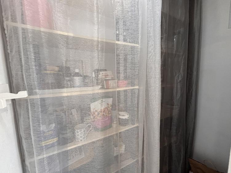 Apartament cu 4 camere decomandat, mobilat în Dristor