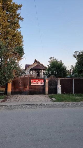 Vand Vila cu deschidere la Lacul Snagov