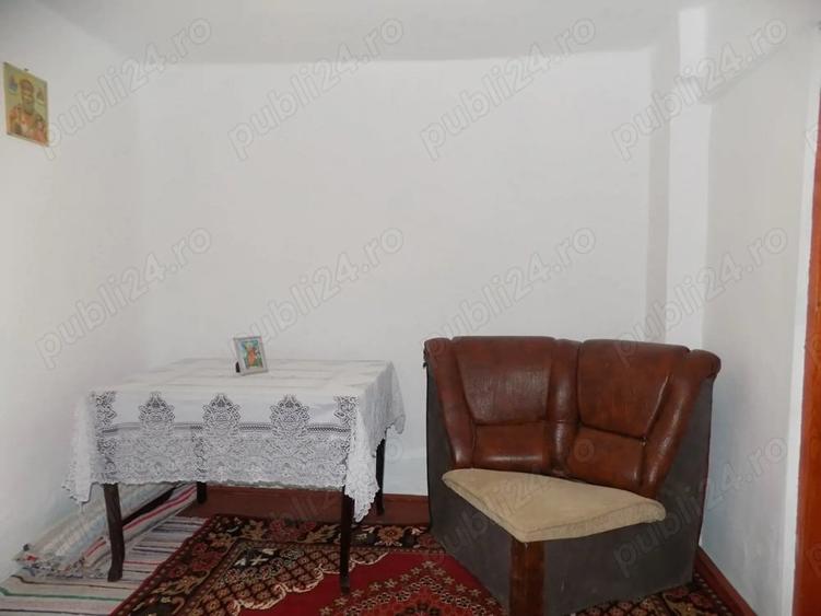 Casă cu 3 camere cu Teren 156 Mp în Chercea