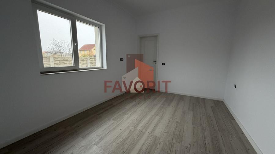 Duplex cu 3 camere cu Canalizare în Moșnița Nouă