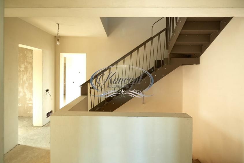 Duplex cu 5 camere cu Teren 403 Mp în Feleacu