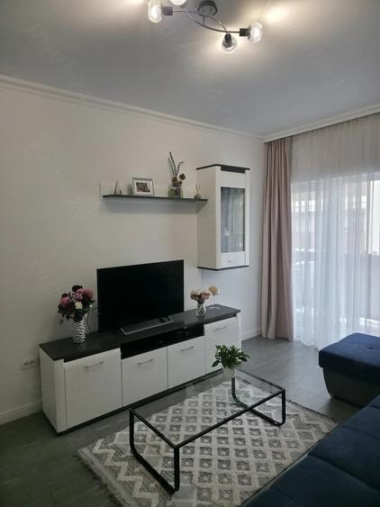 Apartament cu 3 camere decomandat, mobilat în Chișoda