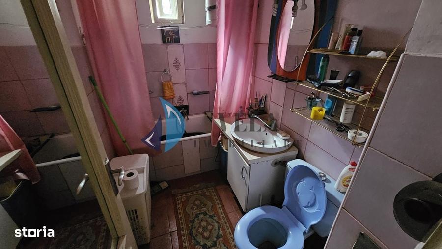 Casă cu 2 camere decomandat în Central