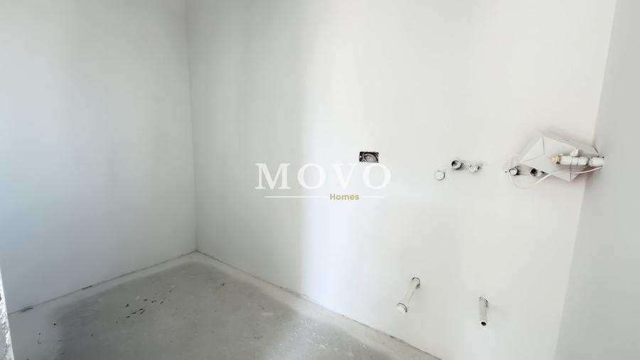 Duplex cu 4 camere cu Canalizare în Moșnița Nouă