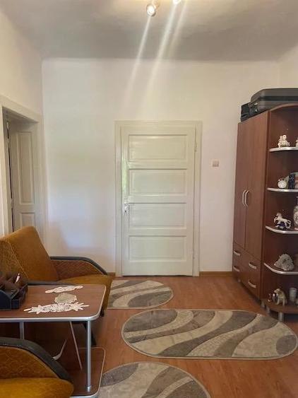 Casă cu Teren 700 Mp în Central