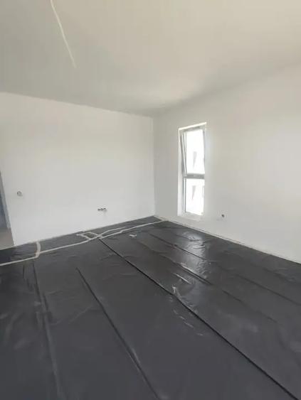 Apartament cu 2 camere decomandat în Theodor Pallady