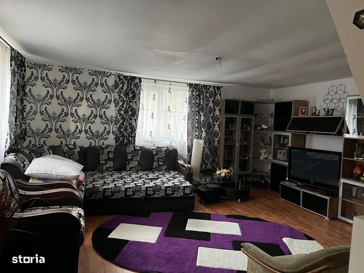 Casă cu 2 camere cu Teren 4368 Mp în Certeju de Sus