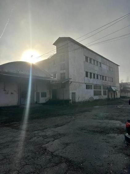 Spațiu industrial, de 19,000 mp, în Exterior Sud