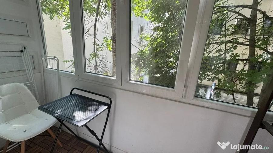 Apartament cu 2 camere decomandat în Romană