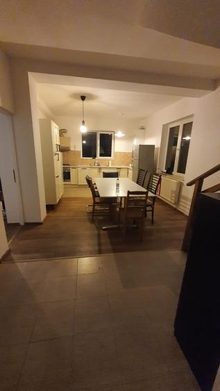 Casă individuală cu 4 camere cu Teren 800 Mp în Domnești