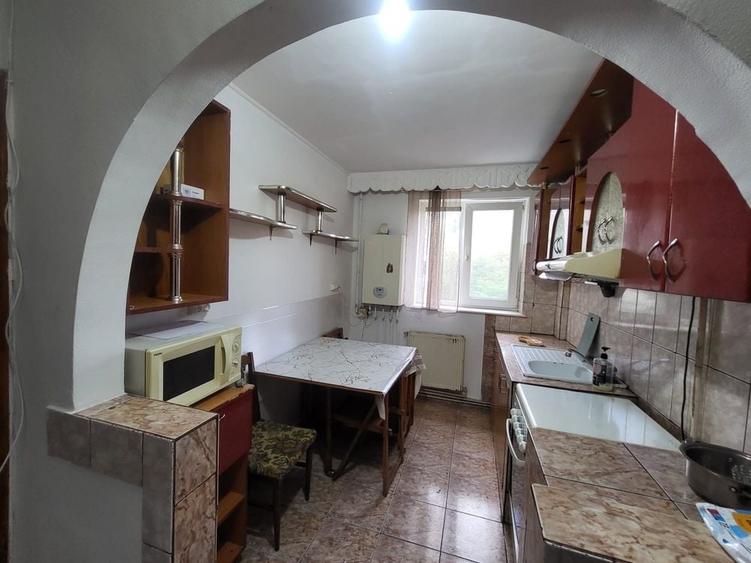 Apartament cu 2 camere decomandat în Independenței
