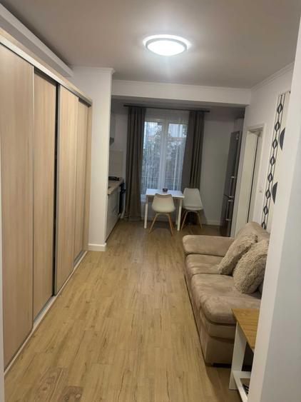 Apartament cu 2 camere nedecomandat în Steaua