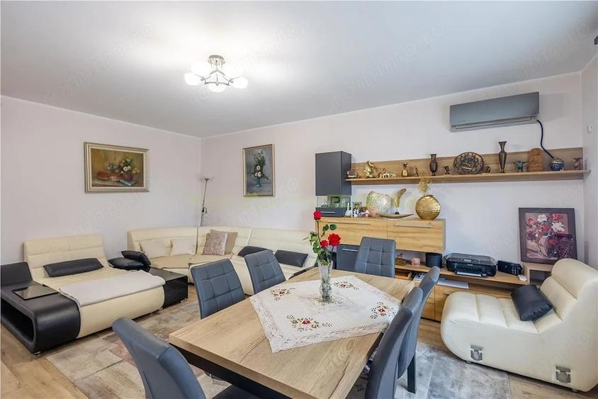 Casă cu 5 camere cu Teren 300 Mp în Central