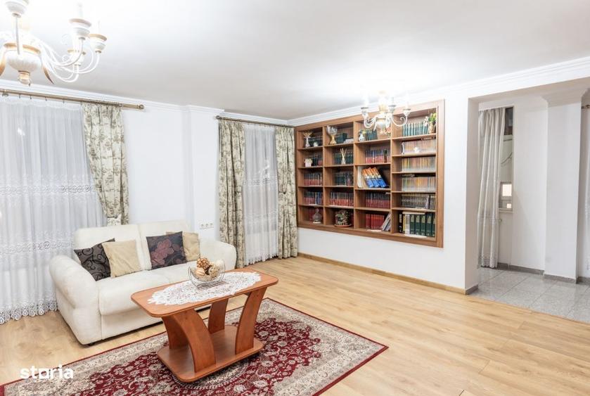 Spațiu comercial, de 887 mp, în Vălureni