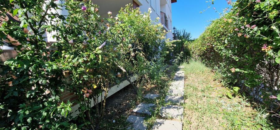 Apartament cu 2 camere decomandat, mobilat în Exterior Sud