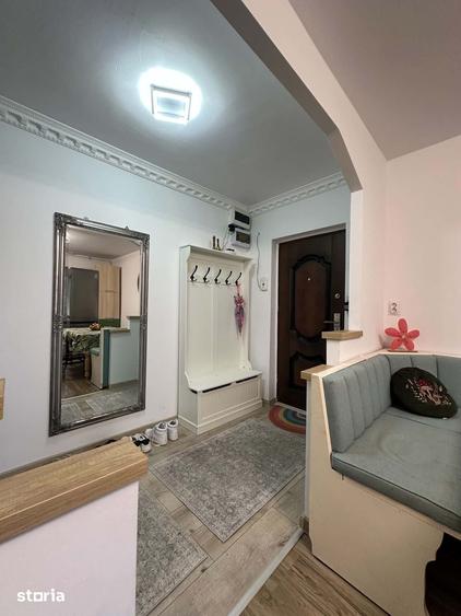 Apartament cu 3 camere decomandat în Micro 17