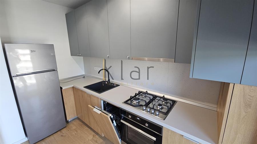 Apartament cu 2 camere semidecomandat, mobilat în Plopilor
