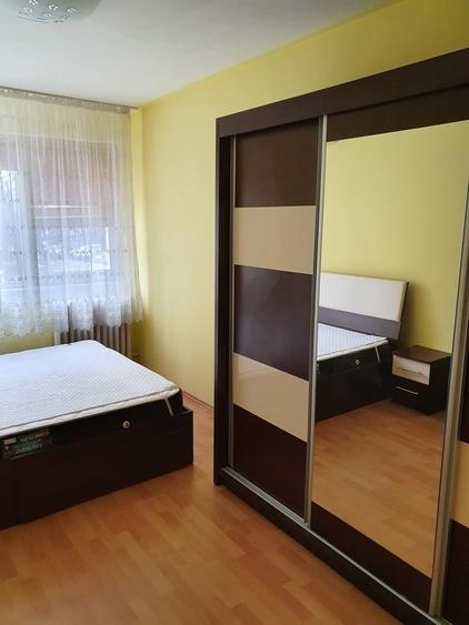 Apartament cu 2 camere decomandat în Titan