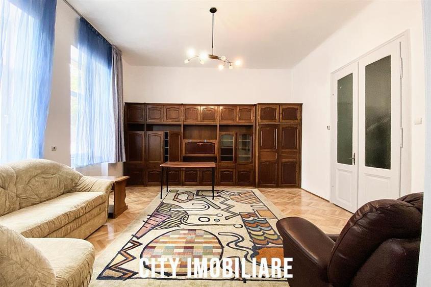 Apartament cu 4 camere circular, mobilat în Gruia