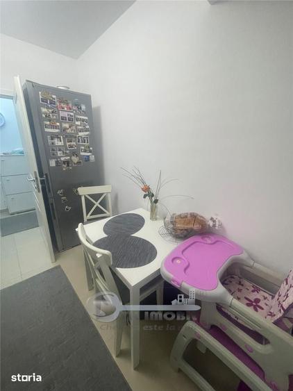 Apartament cu 2 camere decomandat în Miroslava