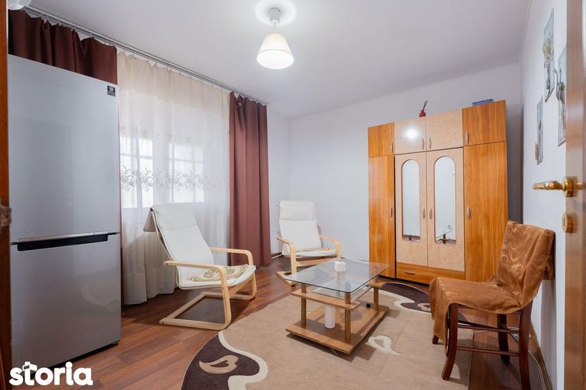 Apartament cu 3 camere decomandat, mobilat în Alexandru cel Bun