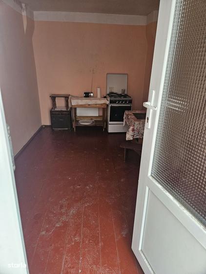 Casă cu 3 camere în Șeușa