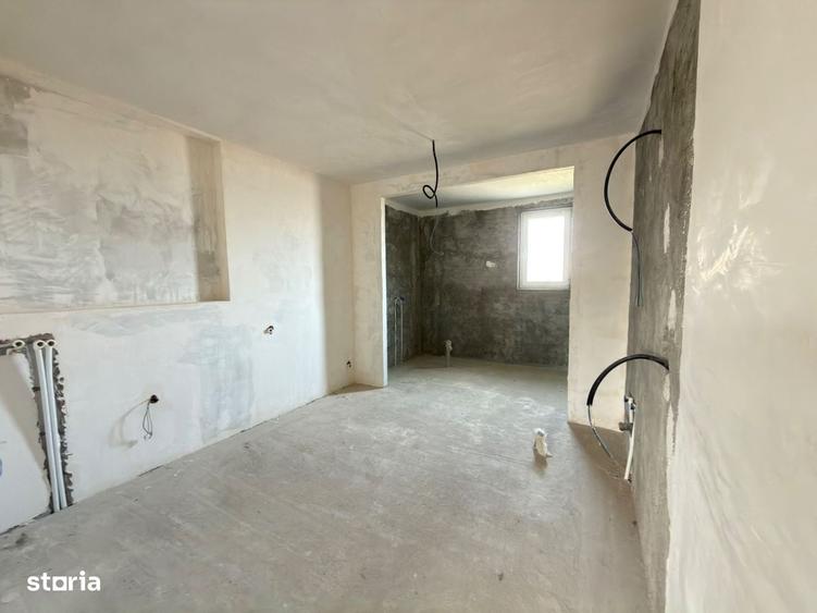 Casă cu 4 camere în Băleni