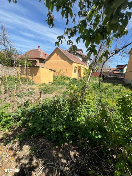 Casă cu 2 camere cu Teren 360 Mp în Central