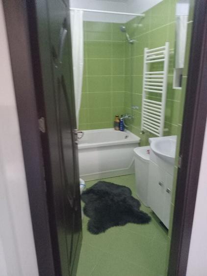 Apartament cu 2 camere decomandat în Ostroveni
