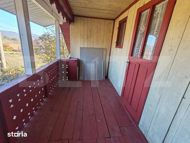 Casă cu 6 camere cu Teren 3000 Mp în Surduc