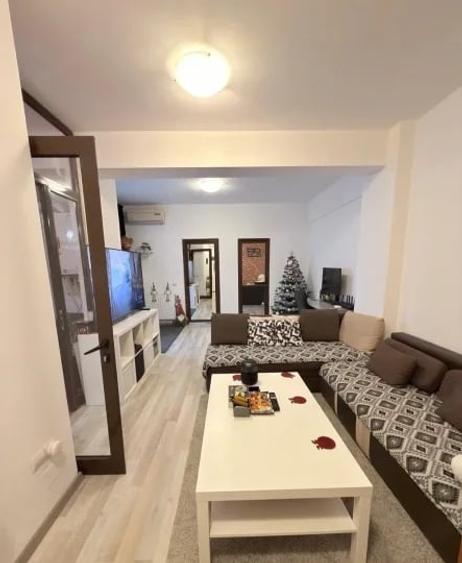 Apartament cu 2 camere semidecomandat, mobilat în Dobroești