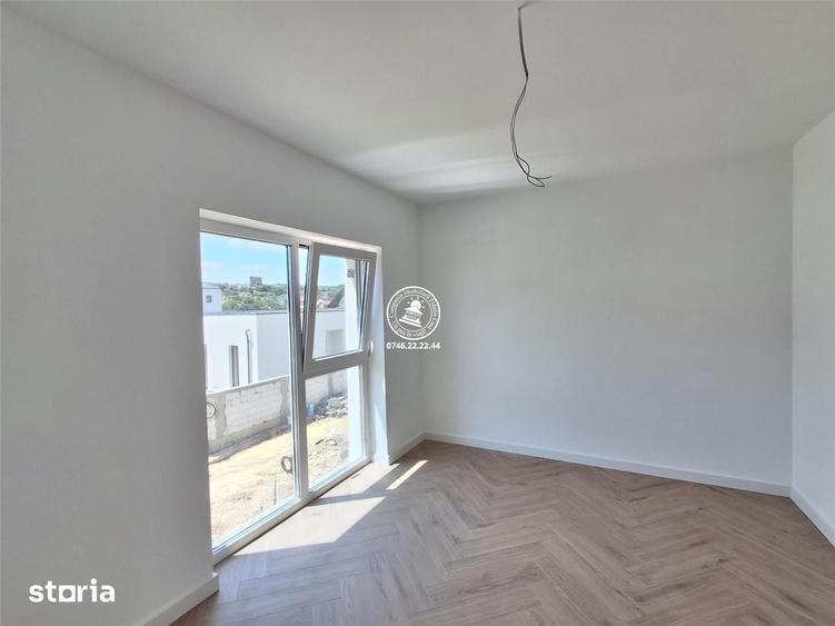 Casă cu 4 camere cu Teren 350 Mp în Rediu