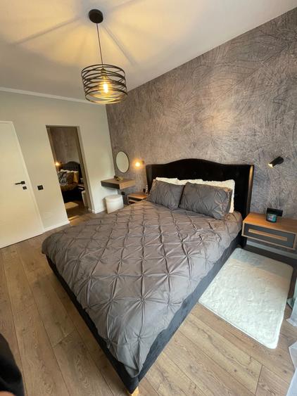 Apartament cu 2 camere semidecomandat în Florești