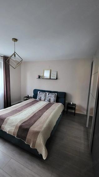 Casă cu Teren 250 Mp în Central