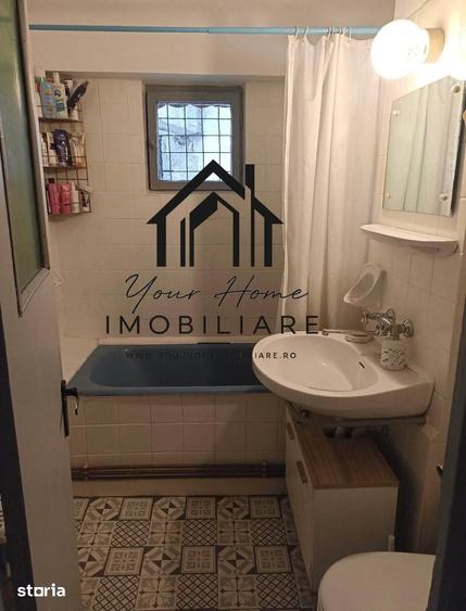 Apartament cu 3 camere decomandat în Sărari