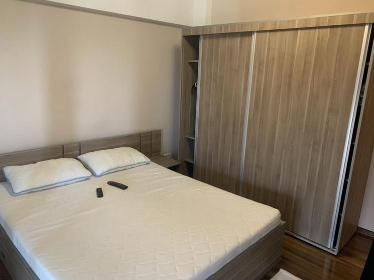 Apartament cu 3 camere decomandat în Năvodari Tabără