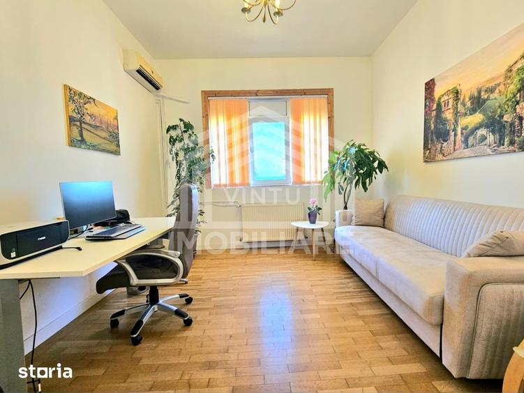 Apartament cu 4 camere în Moșilor